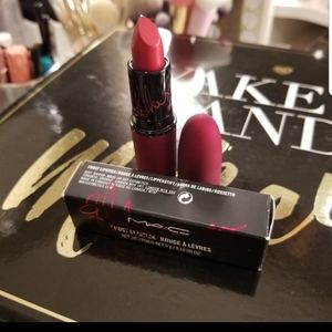 Viva Glam Rihanna BNIB